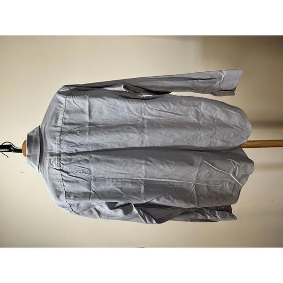 Uniqlo Men's Light Blue Slim Fit Dress Shirt - Picture 4 of 4